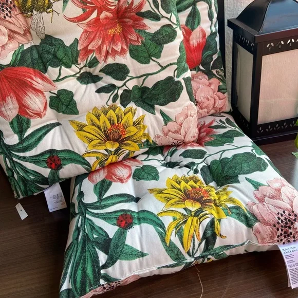 H&M Floral Cotton Chair Pads / Floor Cushion. 1 PCS - Picture 5 of 8